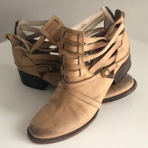 Steve Madden Freebirds